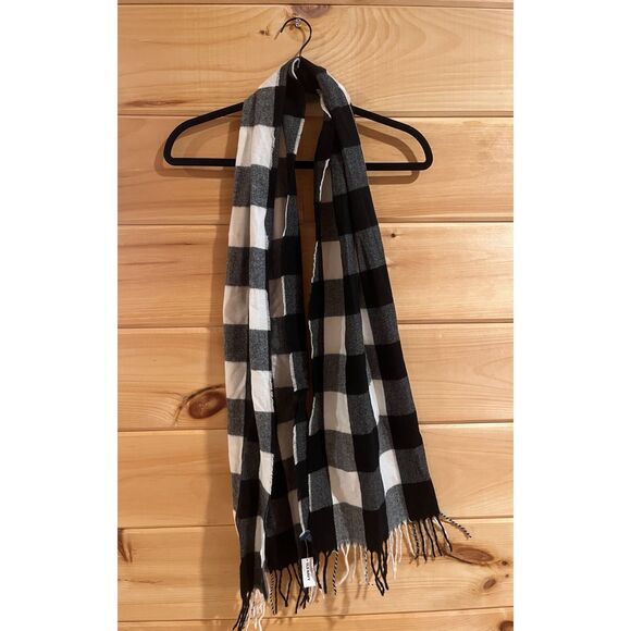 NWT Old Navy Buffalo Plaid Scarf - Picture 1 of 4